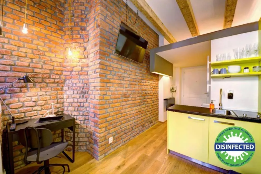 Central Studio - Andel Apartment Prague